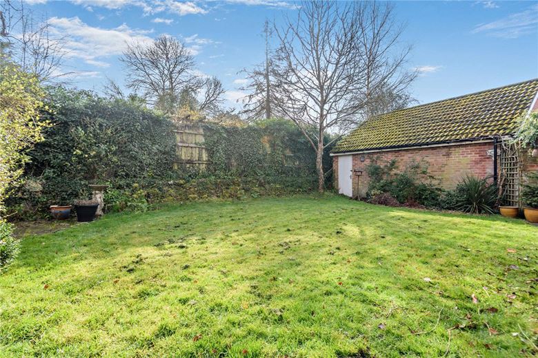 4 bedroom house, Broadlayings, Woolton Hill RG20 - Sold STC