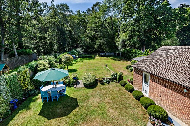 6 bedroom house, Hampstead Norreys Road, Hermitage RG18 - Sold STC