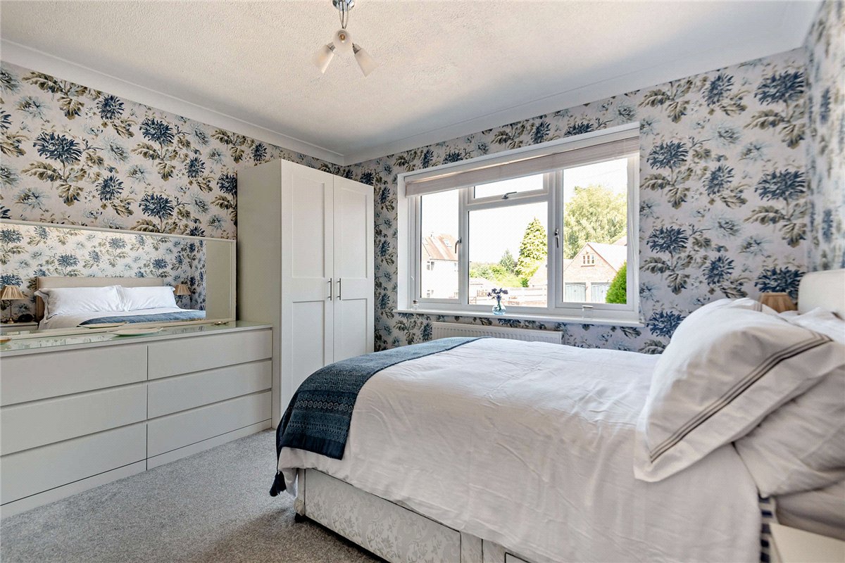 6 bedroom house, Hampstead Norreys Road, Hermitage RG18 - Sold STC