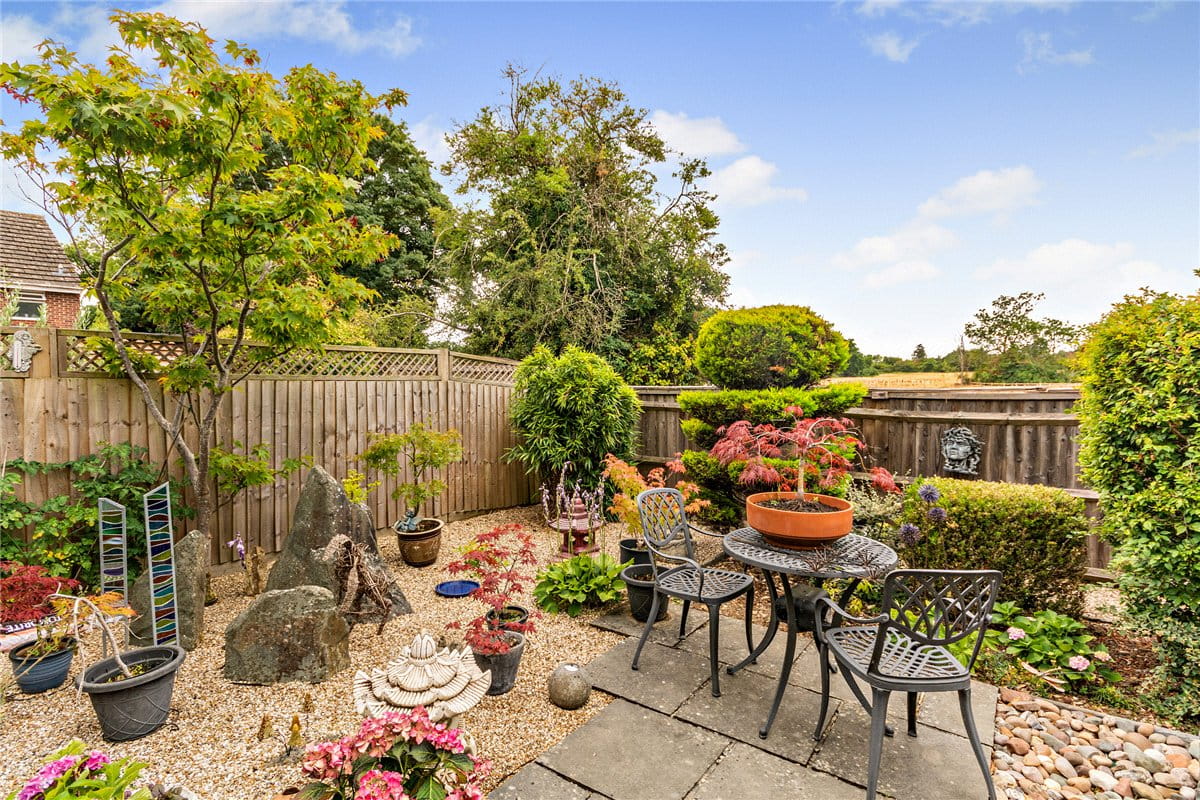 3 bedroom house, Billington Way, Thatcham RG18 - Sold STC