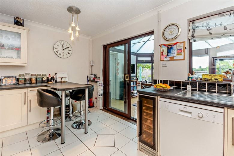 3 bedroom house, Billington Way, Thatcham RG18 - Sold STC