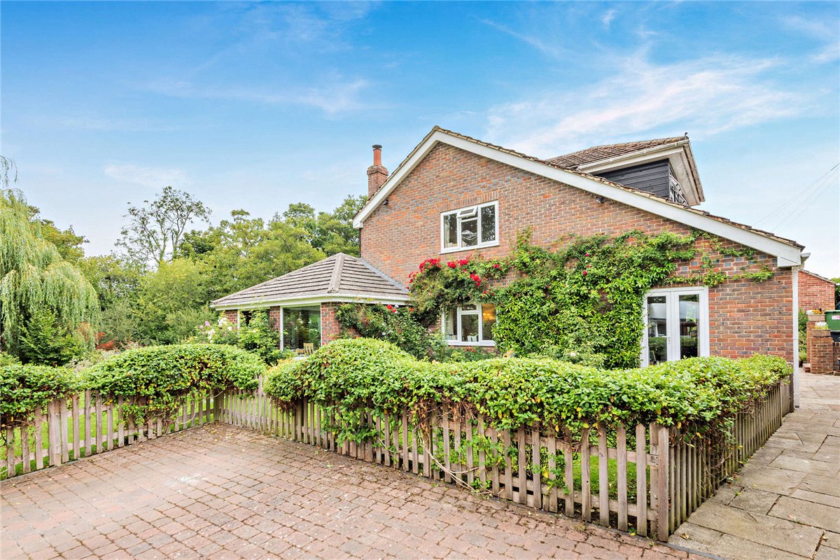 4 bedroom house, Church Street, Kintbury RG17 - Sold STC