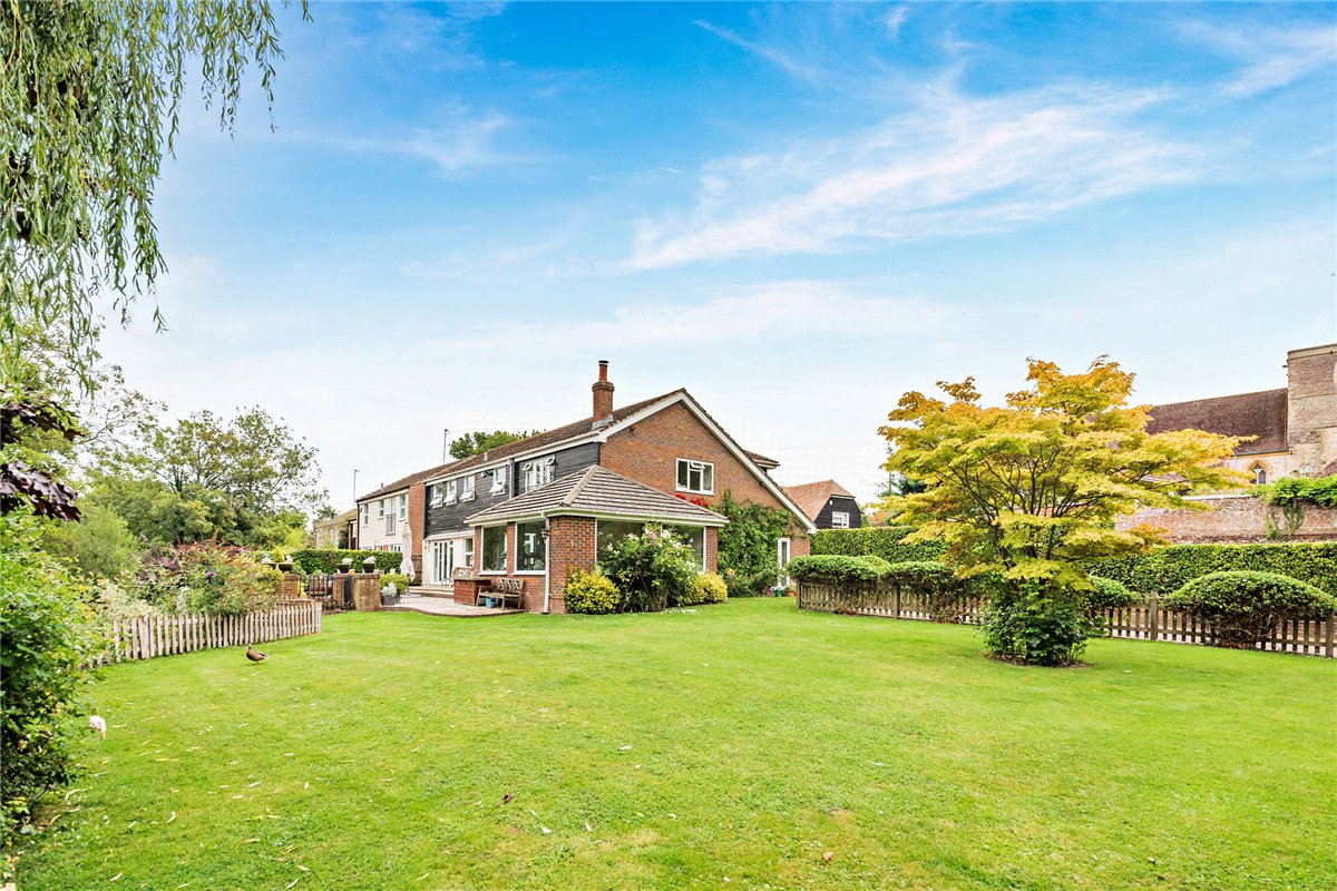 4 bedroom house, Church Street, Kintbury RG17 - Sold STC