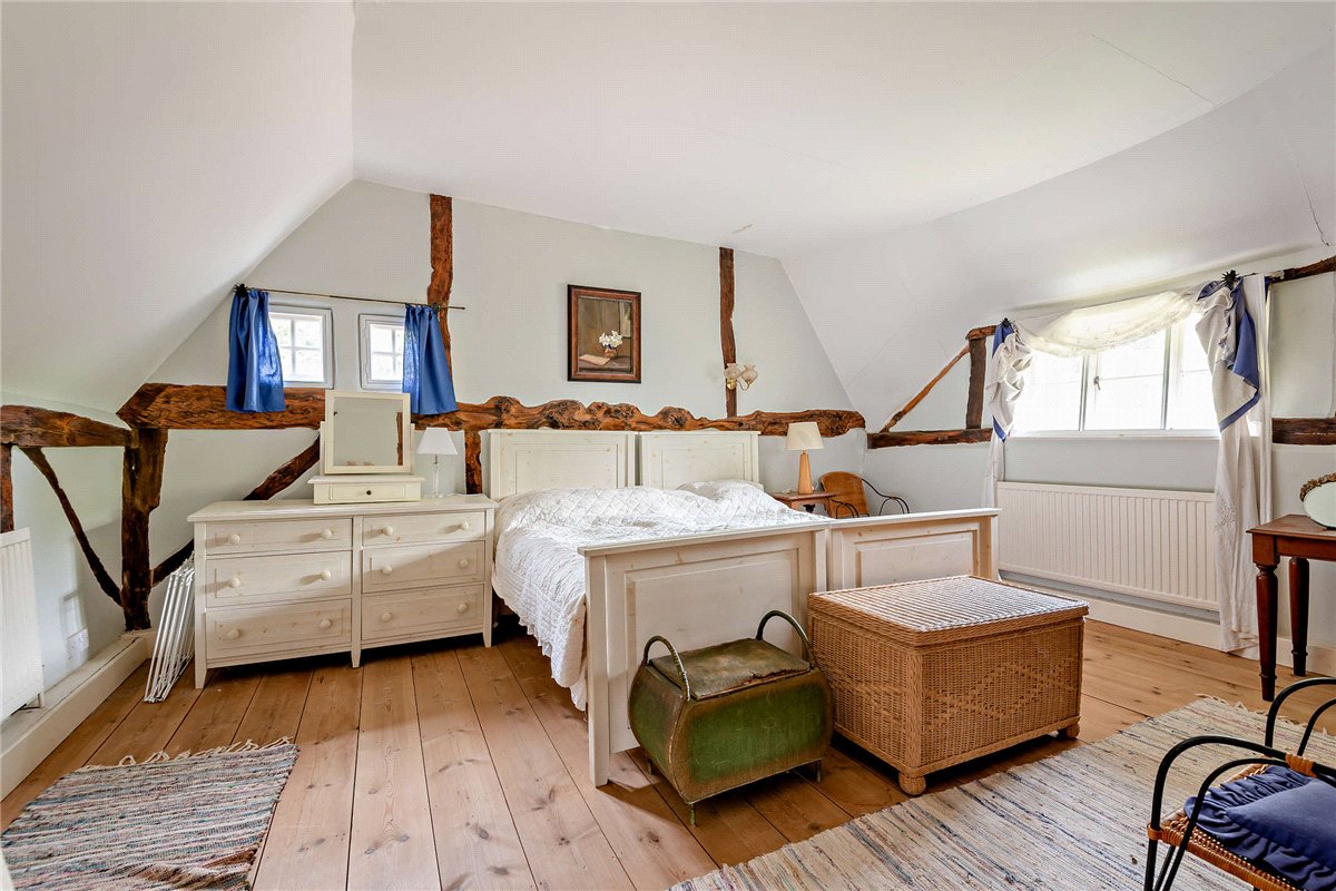 6 bedroom house, Brightwalton, Newbury RG20 - Available