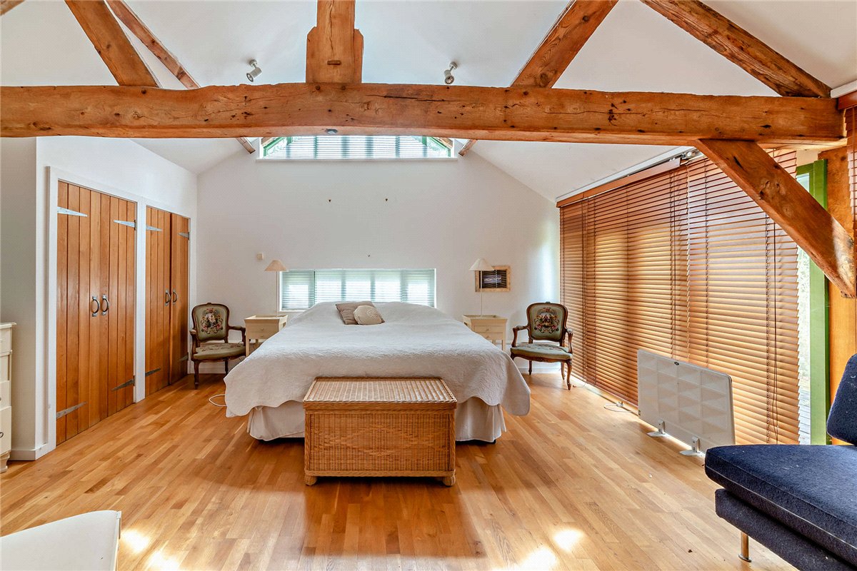 6 bedroom house, Brightwalton, Newbury RG20 - Available