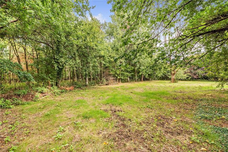 6 bedroom house, Brightwalton, Newbury RG20 - Available