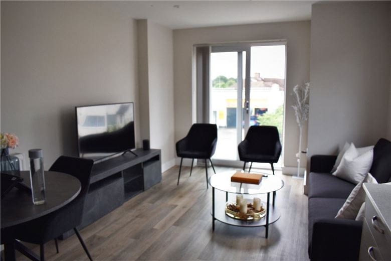 1 bedroom flat, Steel Close, Newbury RG14 - Available