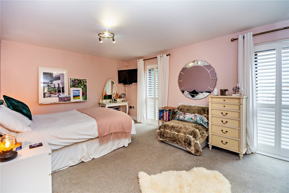 4 bedroom house, Oxford Road, Donnington RG14 - Available