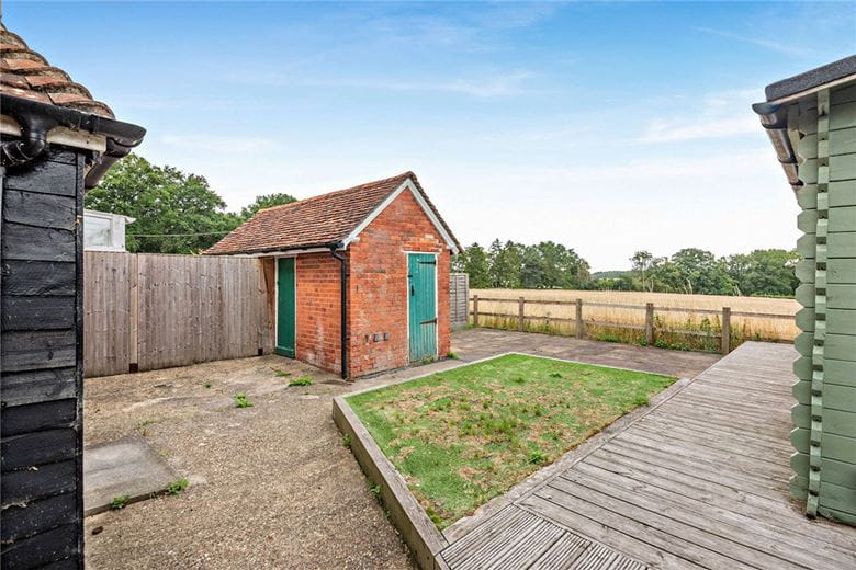 3 bedroom cottage, Rookwood, Stockcross RG20 - Sold