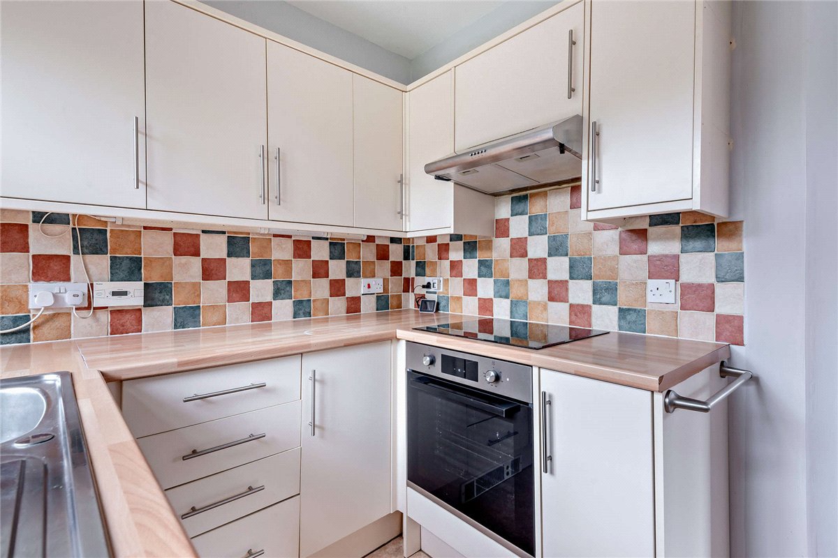 3 bedroom cottage, Rookwood, Stockcross RG20 - Sold