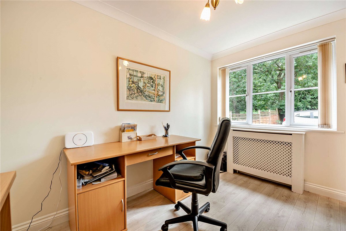 4 bedroom house, Penwood Heights, Penwood RG20 - Sold STC