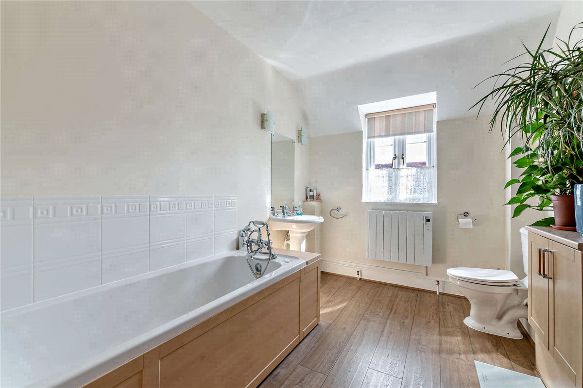 3 bedroom cottage, Hyde End Lane, Brimpton RG7 - Sold STC