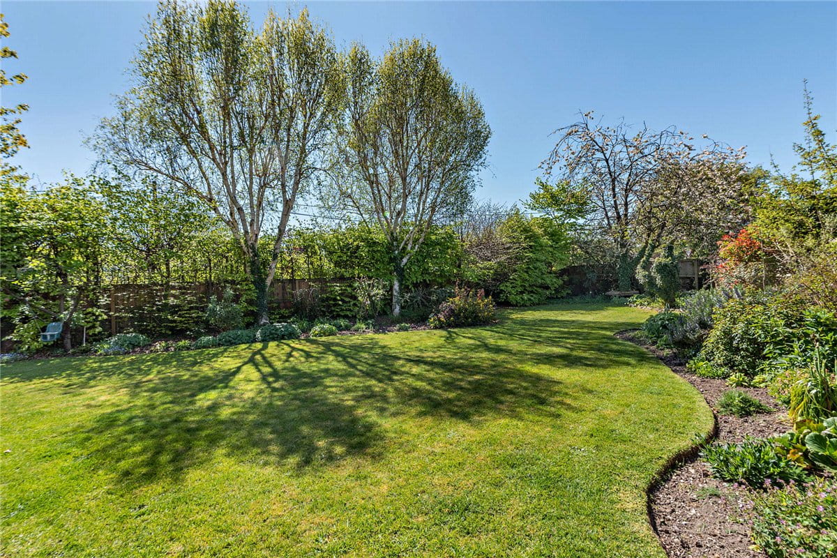 5 bedroom house, Sheepdrove Hill, Lambourn RG17 - Available