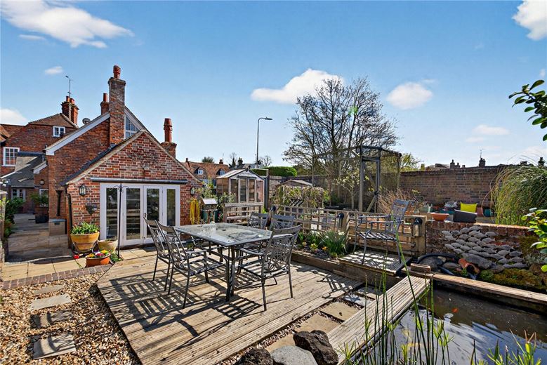 7 bedroom house, Bridge Street, Hungerford RG17 - Available