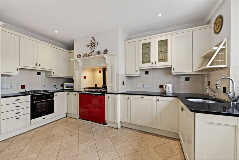 7 bedroom house, Bridge Street, Hungerford RG17 - Available