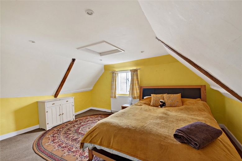 7 bedroom house, Bridge Street, Hungerford RG17 - Available