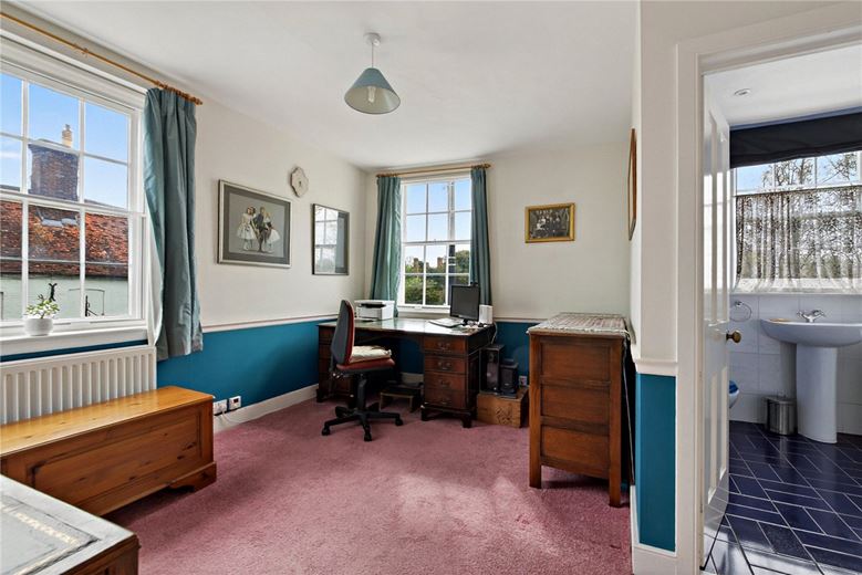 7 bedroom house, Bridge Street, Hungerford RG17 - Available