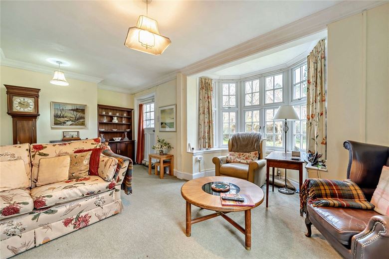 8 bedroom house, Yattendon Road, Hermitage RG18 - Available