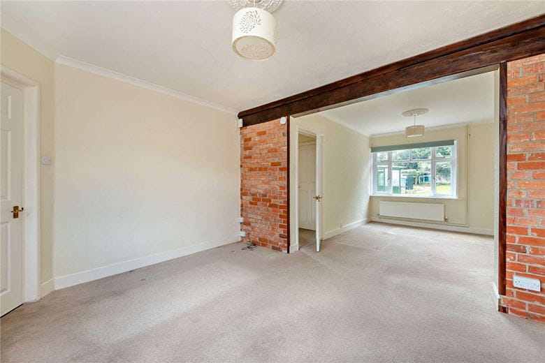 3 bedroom cottage, Rookwood, Stockcross RG20 - Available