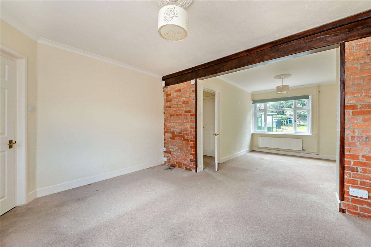 3 bedroom cottage, Rookwood, Stockcross RG20 - Available