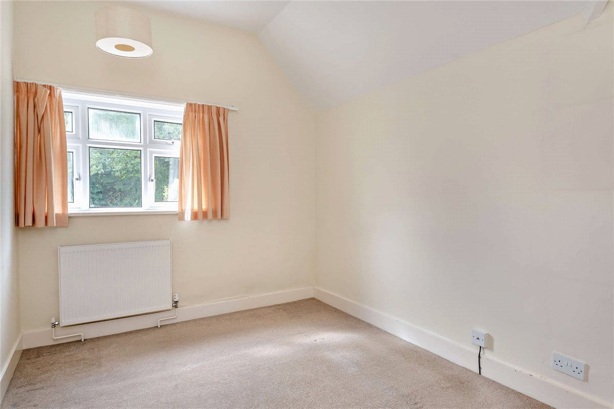 3 bedroom cottage, Rookwood, Stockcross RG20 - Available