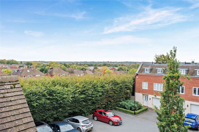 2 bedroom flat, The Dolmans, Shaw RG14 - Available