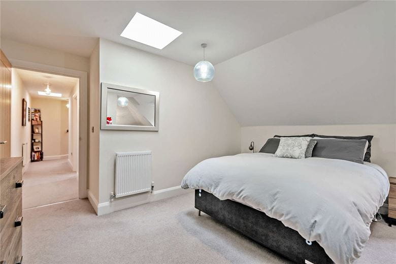 2 bedroom flat, The Dolmans, Shaw RG14 - Available