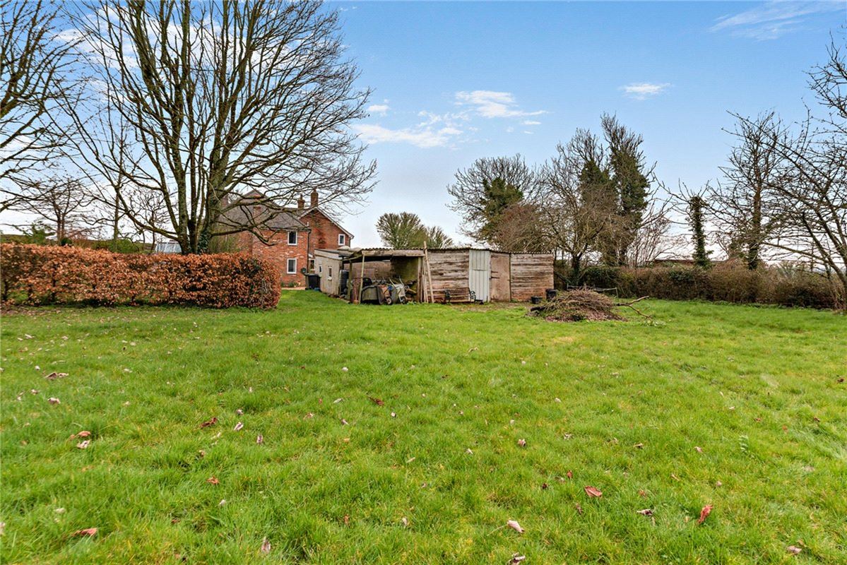 5 bedroom cottage, Ibworth, Tadley RG26 - Available