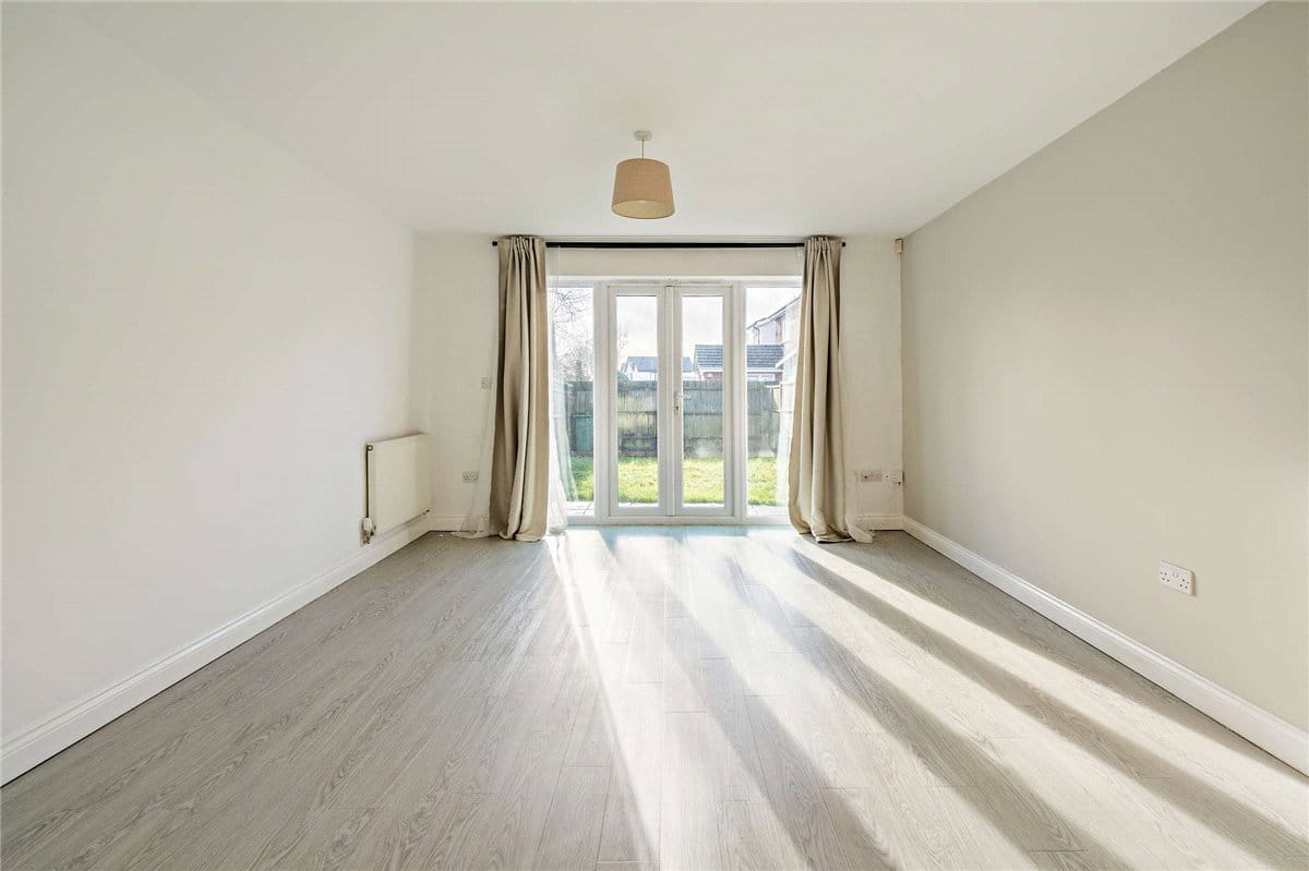 2 bedroom house, Redfinch Mews, Thatcham RG19 - Sold STC