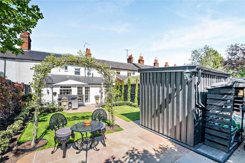 3 bedroom house, Shaw Road, Newbury RG14 - Available
