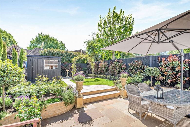 3 bedroom house, Shaw Road, Newbury RG14 - Available