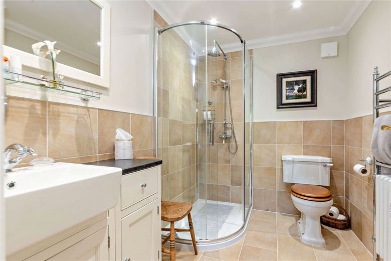 3 bedroom house, Shaw Road, Newbury RG14 - Available