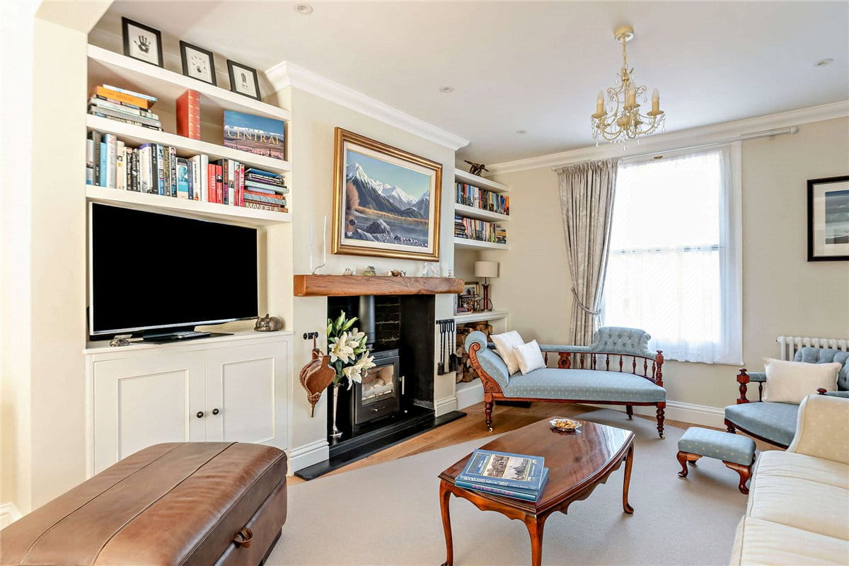 3 bedroom house, Shaw Road, Newbury RG14 - Available