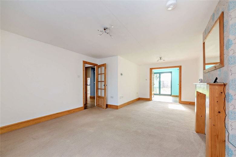 4 bedroom house, Sagecroft Road, Thatcham RG18 - Available