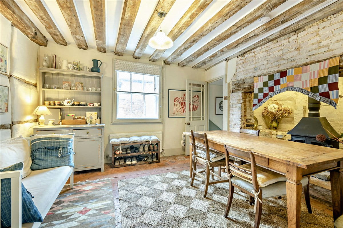 4 bedroom house, George Street, Kingsclere RG20 - Sold STC