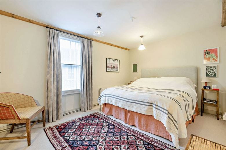 4 bedroom house, George Street, Kingsclere RG20 - Sold STC