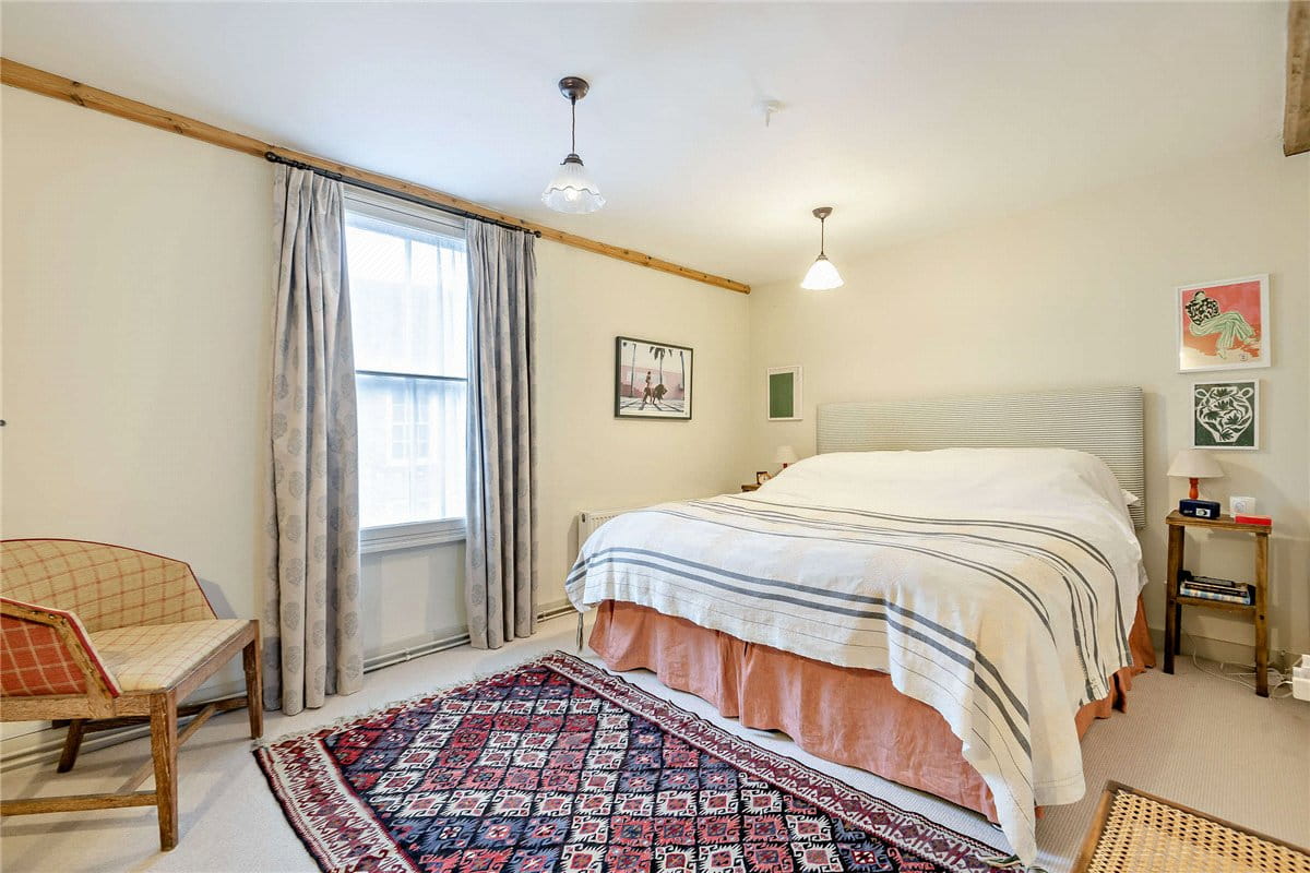 4 bedroom house, George Street, Kingsclere RG20 - Sold STC