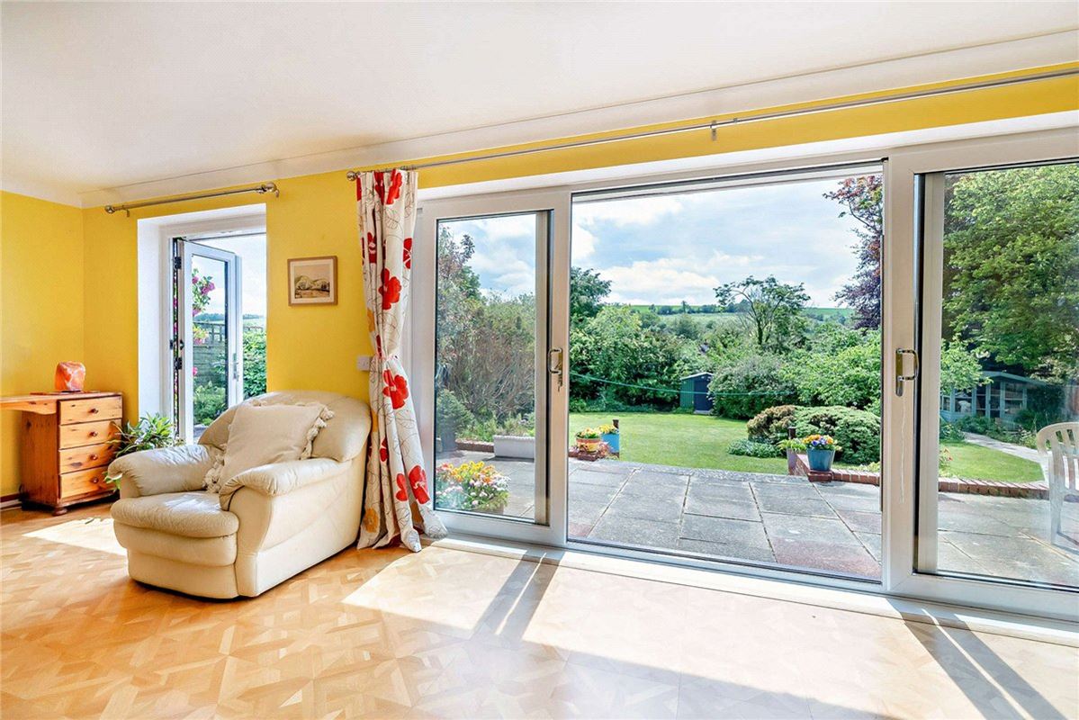 3 bedroom bungalow, Downs Close, Eastbury RG17 - Available