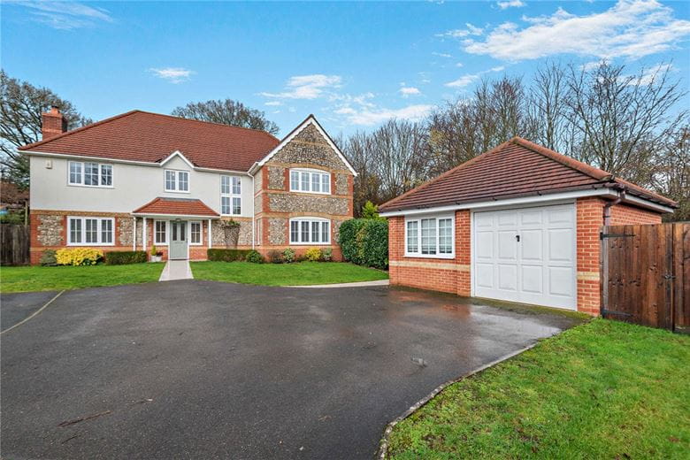 5 bedroom house, Spring Gardens, Newbury RG20 - Available