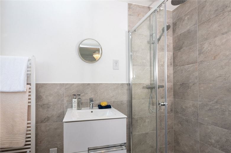 4 bedroom house, Princess Gardens, Bishops Green RG20 - Available