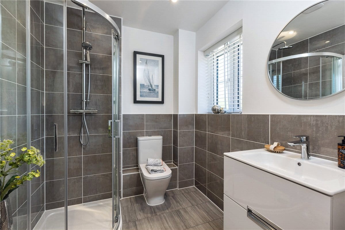 3 bedroom house, Princess Gardens, Bishops Green RG20 - Available