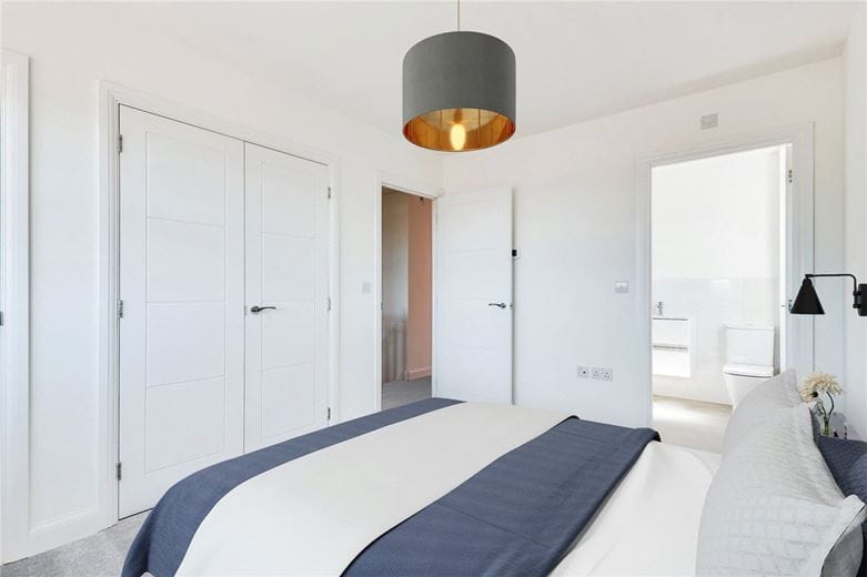 4 bedroom house, Princess Gardens, Bishops Green RG20 - Available