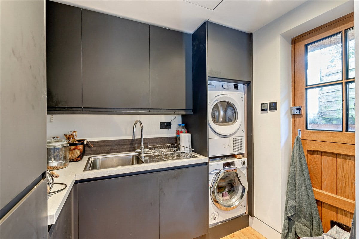 4 bedroom house, Lower Green, Inkpen RG17 - Available