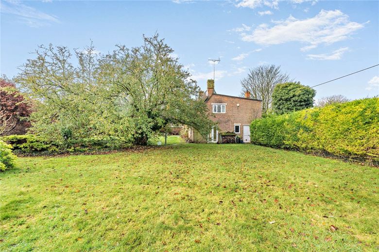 5 bedroom cottage, Upper Lambourn, Hungerford RG17 - Available