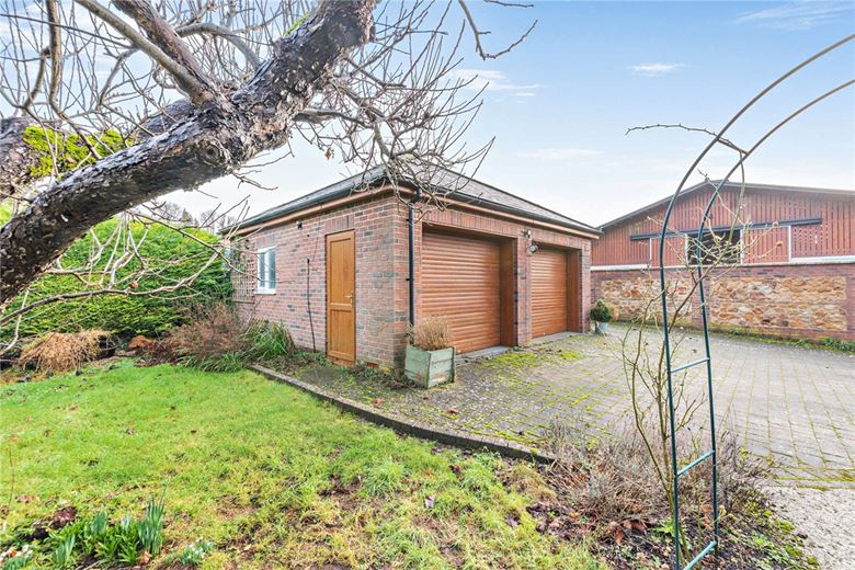 5 bedroom cottage, Upper Lambourn, Hungerford RG17 - Available