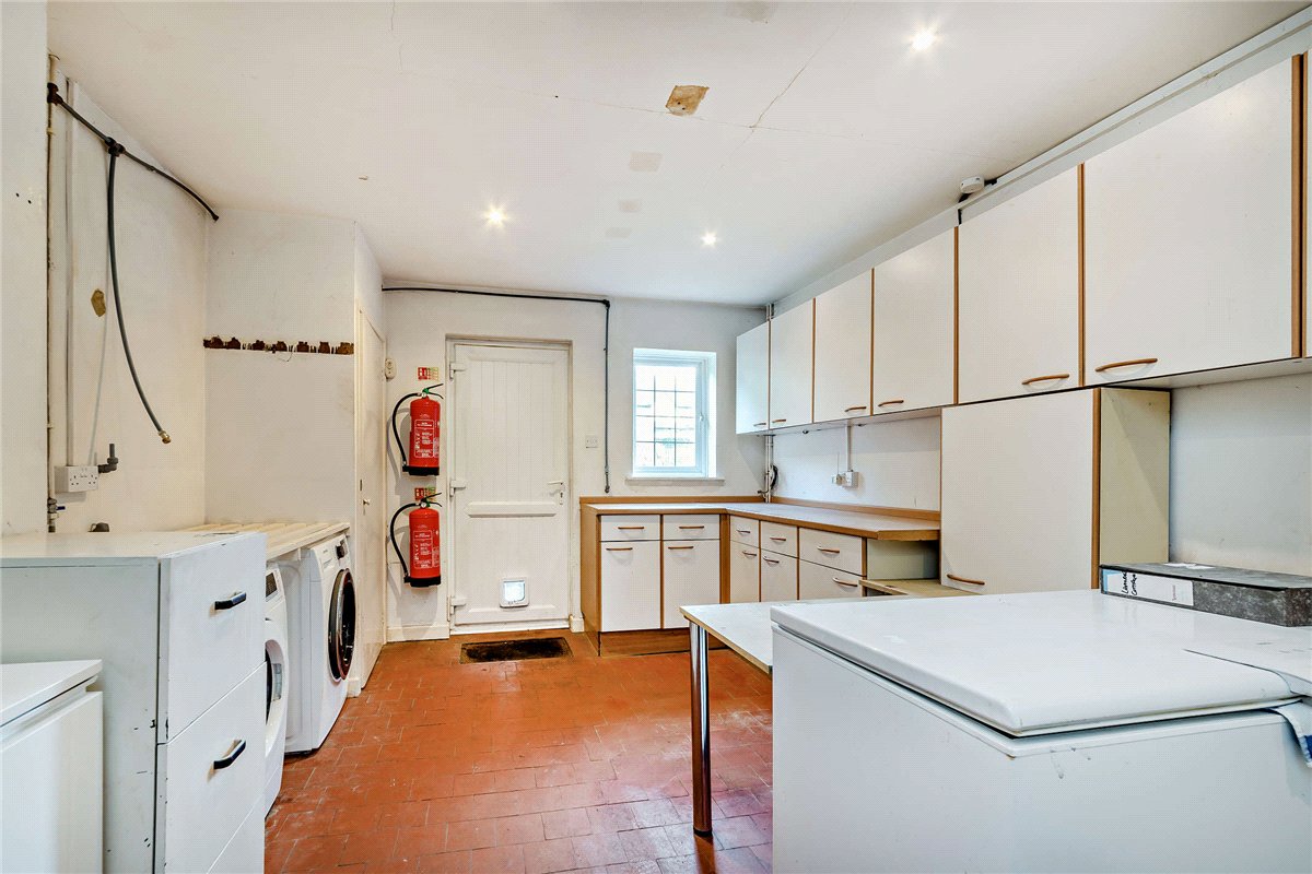 5 bedroom cottage, Upper Lambourn, Hungerford RG17 - Available