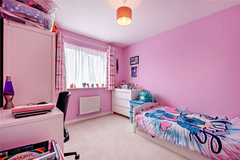 3 bedroom house, Blake Road, Hermitage RG18 - Available