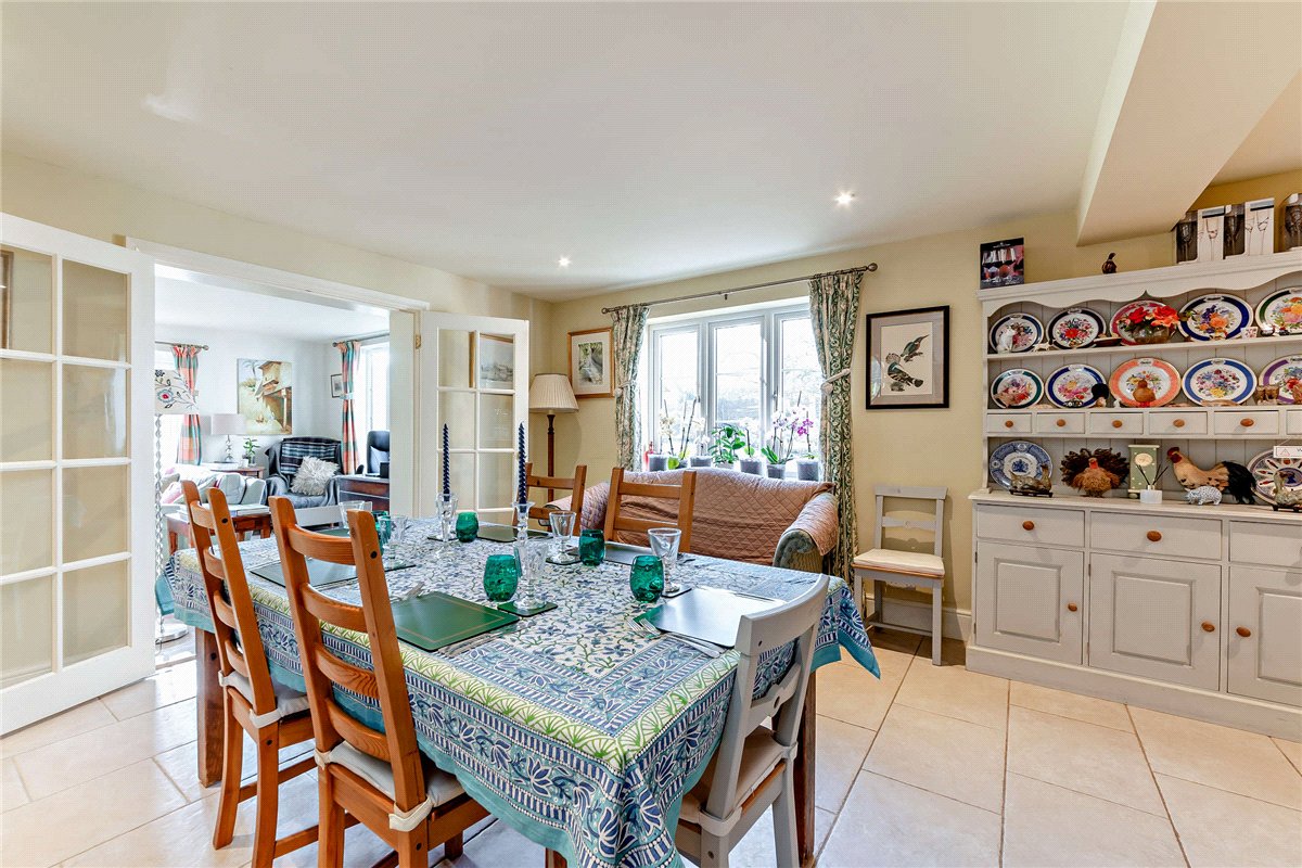 5 bedroom house, Burys Bank Road, Crookham Common RG19 - Available