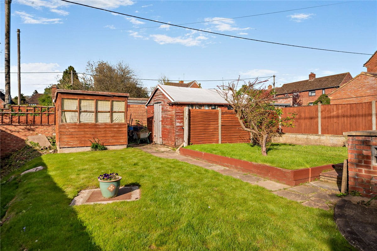 3 bedroom house, Pennys Hatch, Kingsclere RG20 - Available