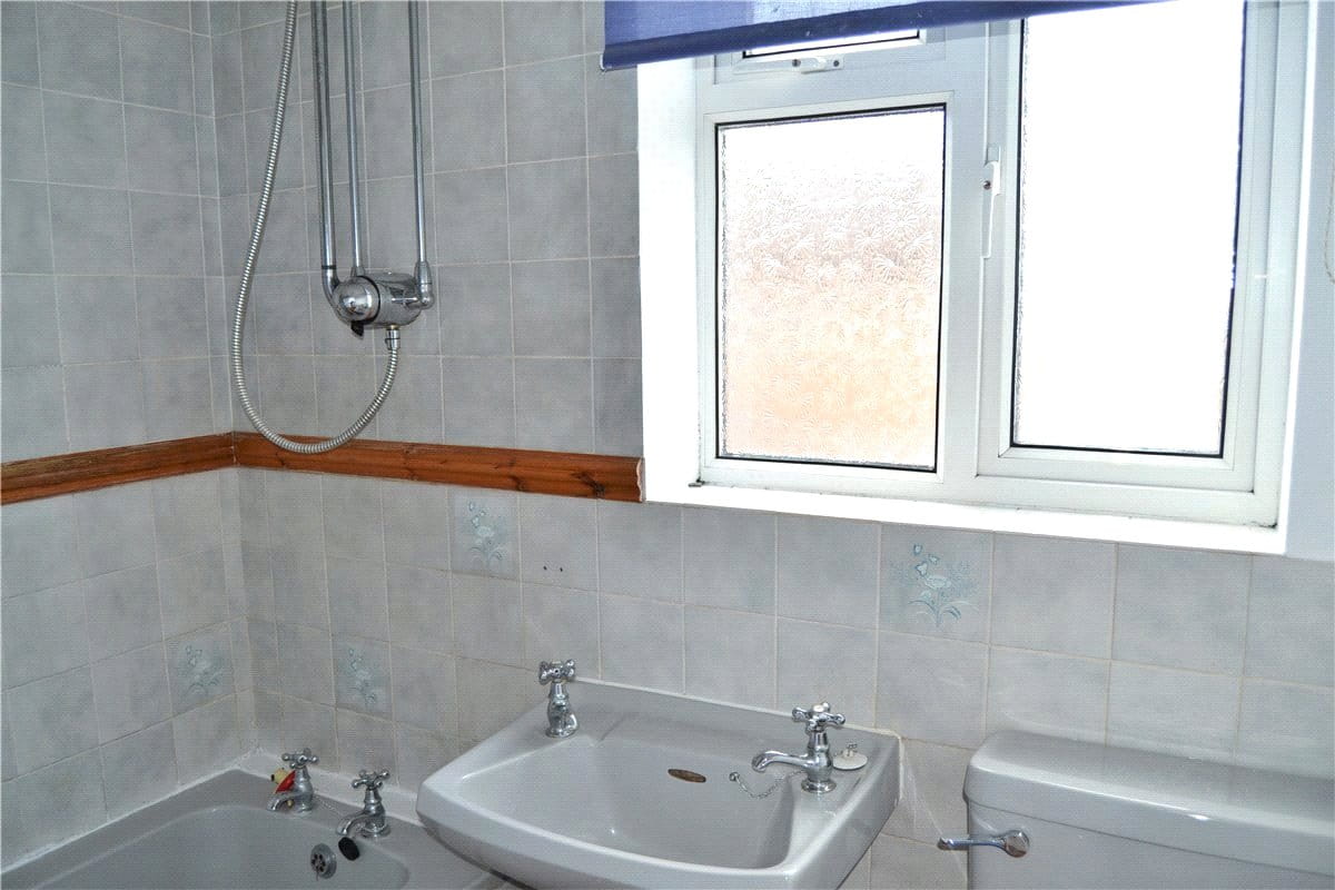 2 bedroom house, Wilfred Way, Thatcham RG19 - Available